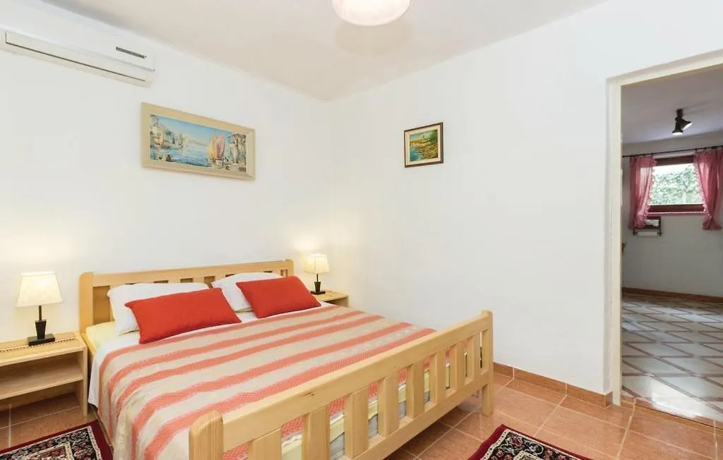 Apartmani Cizmesija Tkon