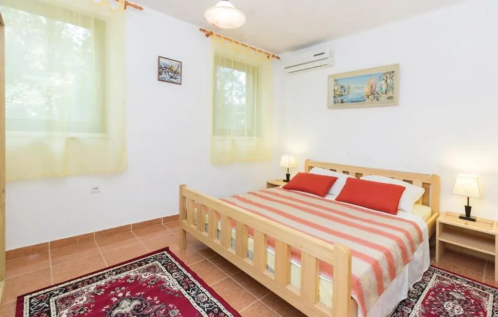 Apartmani Cizmesija Tkon Apartment