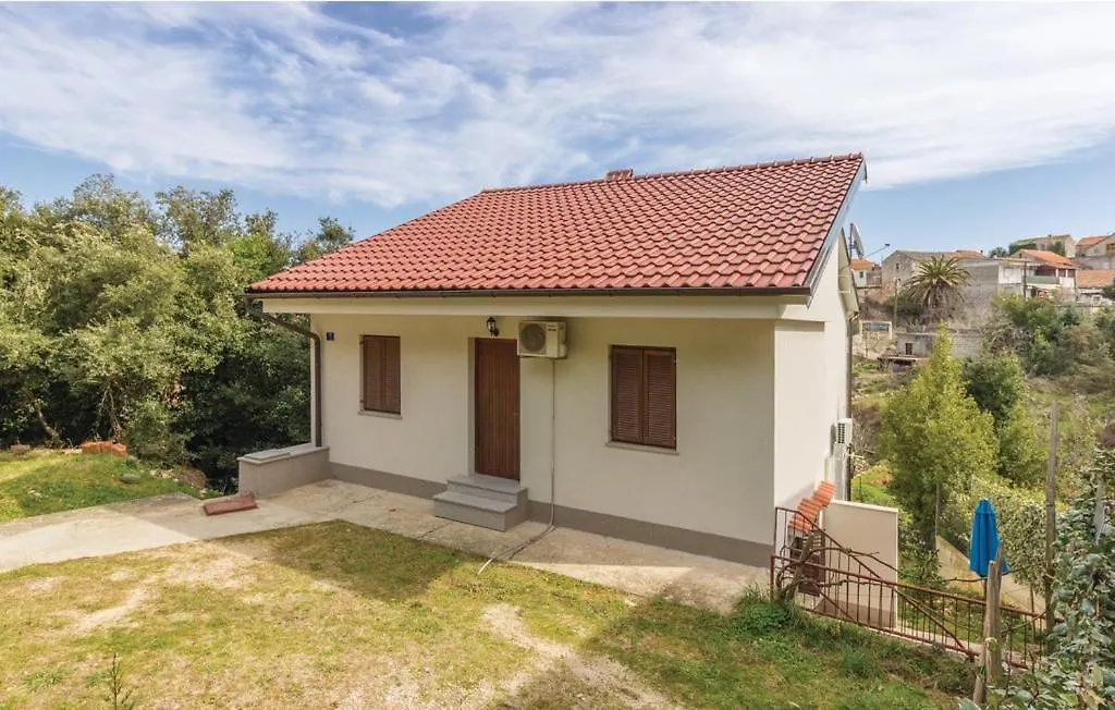 Apartmani Cizmesija location